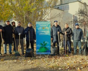 Атырау облысы имамдары «Таза Қазақстан» жалпыұлттық акциясына үлес қосуда Атырау облысы имамдары «Таза Қазақстан» жалпыұлттық акциясына үлес қосуда